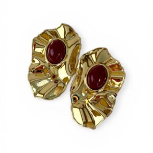 kıvrımlı altın küpe – siyah oniks görünümlü taşlı | 888 balance